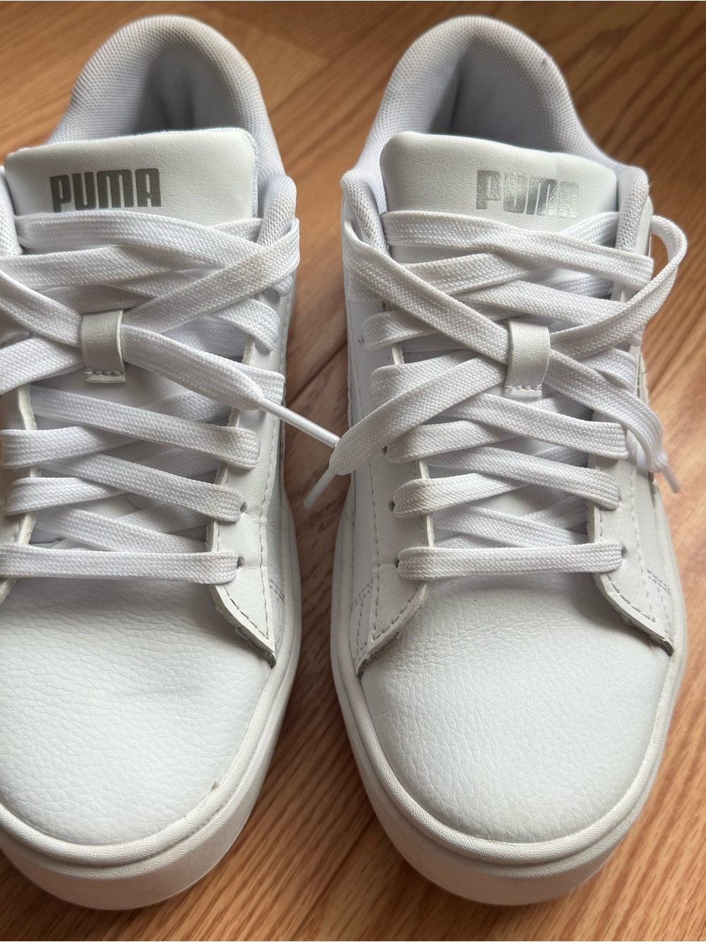 Puma White Low-Top Sneakers with Rose Detail - Picture 4 of 9
